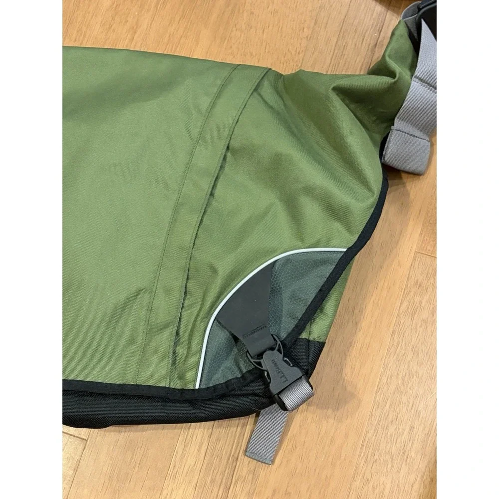 L.L. Bean bean messenger